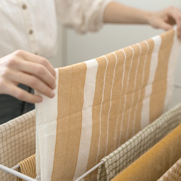 DIY : Comment éliminer les taches tenaces sur les textiles ?