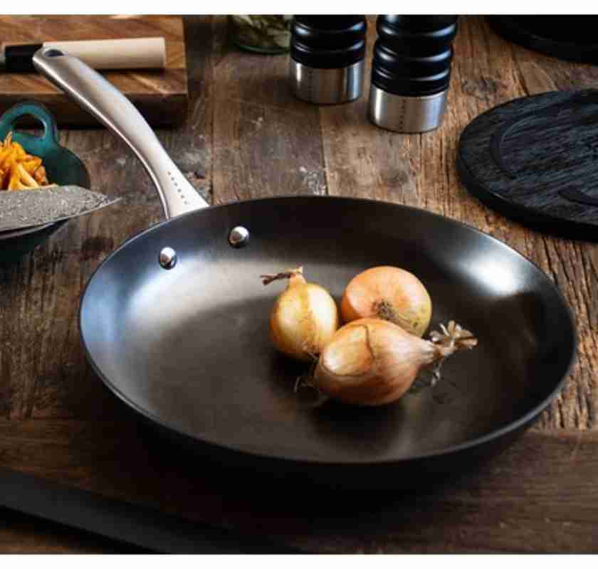 Pure Pan 28 Satake