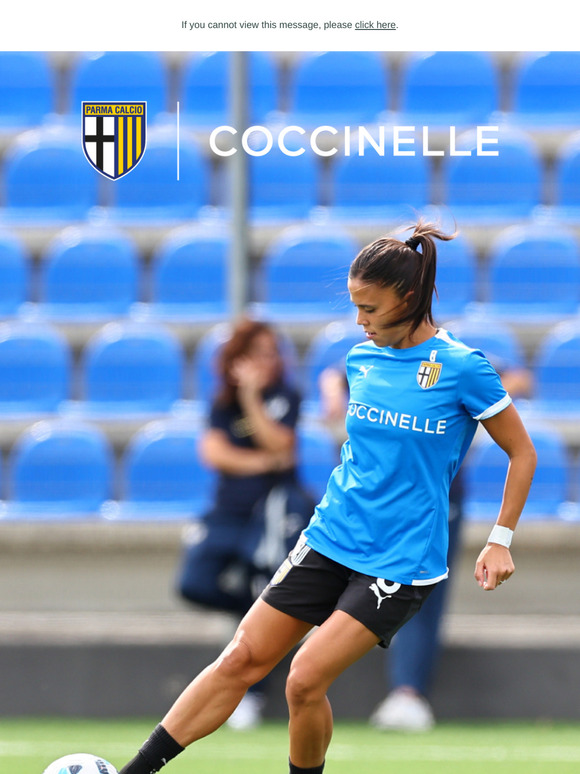 Coccinelle alongside the Parma Calcio Women's First Team