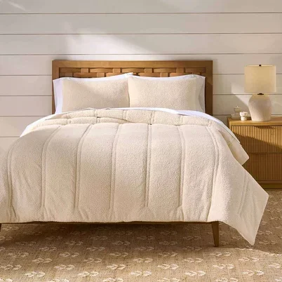 Cozy Knit Comforter Set