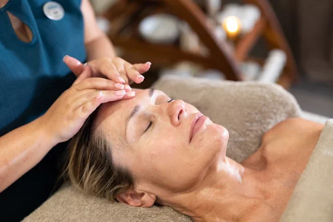 woman receiving personalised facial treatment