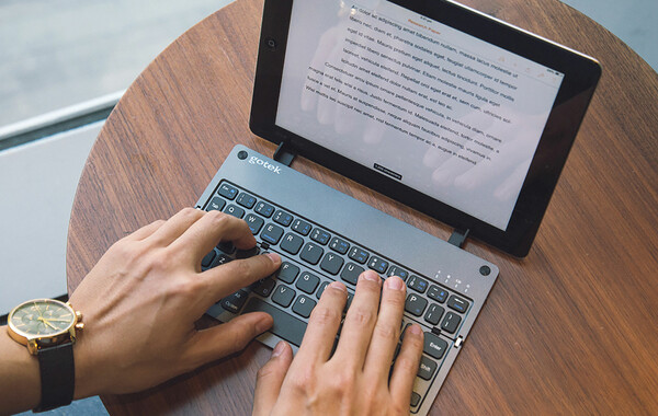 Portable Folding Keyboard