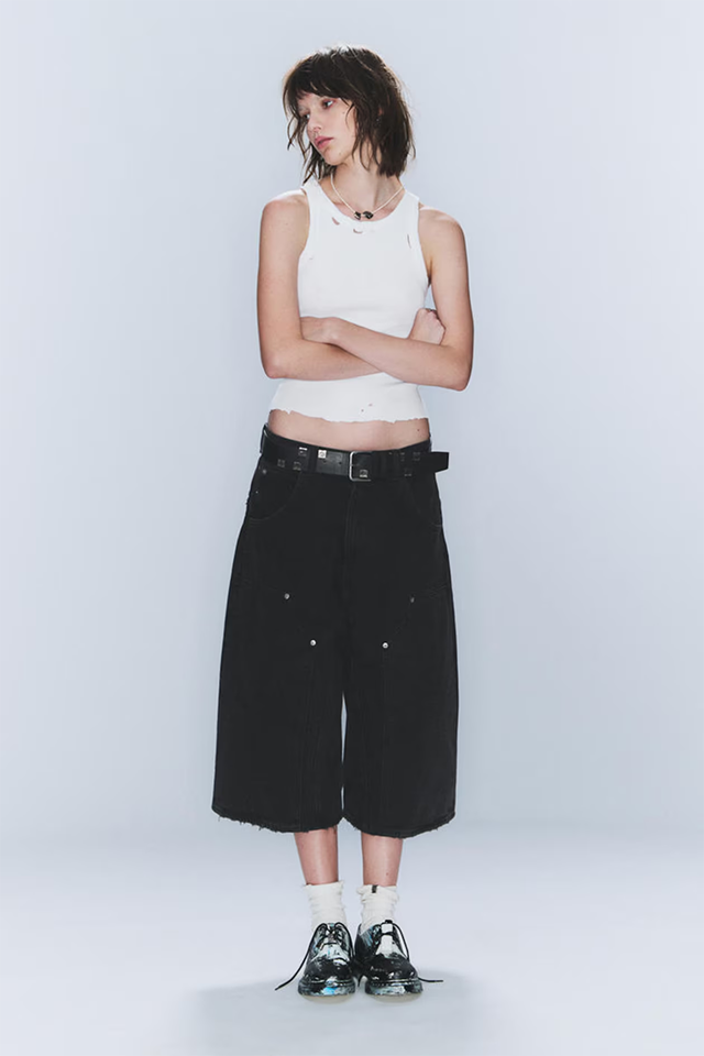 CM X LB DUNNO WASHED BLACK UNISEX CARPENTER JORTS