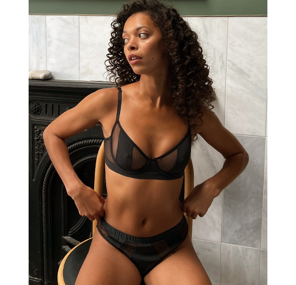 A new addition to the Naomi range, this wired bodysuit is the ultimate elevated everyday lingerie piece that doesn't compromise comfort and fit. Crafted from super light breathable eco-mesh fabric for a luxurious feel with flat bonded edging that gives a super smooth finish under clothing. Features underwired cups for support and subtle lift, plus a high-rise, thong finish with a soft bamboo gusset and a rear hook and eye fastening. Your new staple piece to be styled under or as part of your favourite outfit.