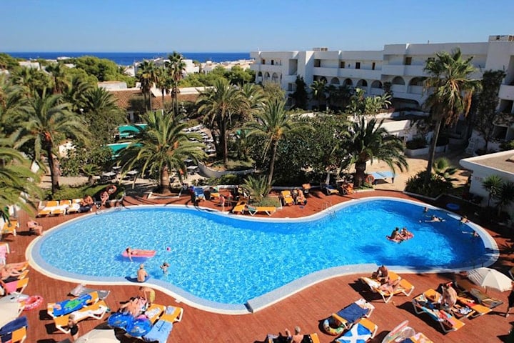 8 dagar på Mallorca, boende på 4* hotell och flyg från Arlanda