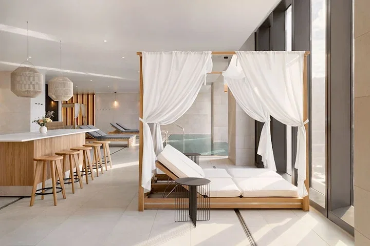 För 2: Boende, spaentré med sparitual & frukost på Clarion Hotel® Karlatornet