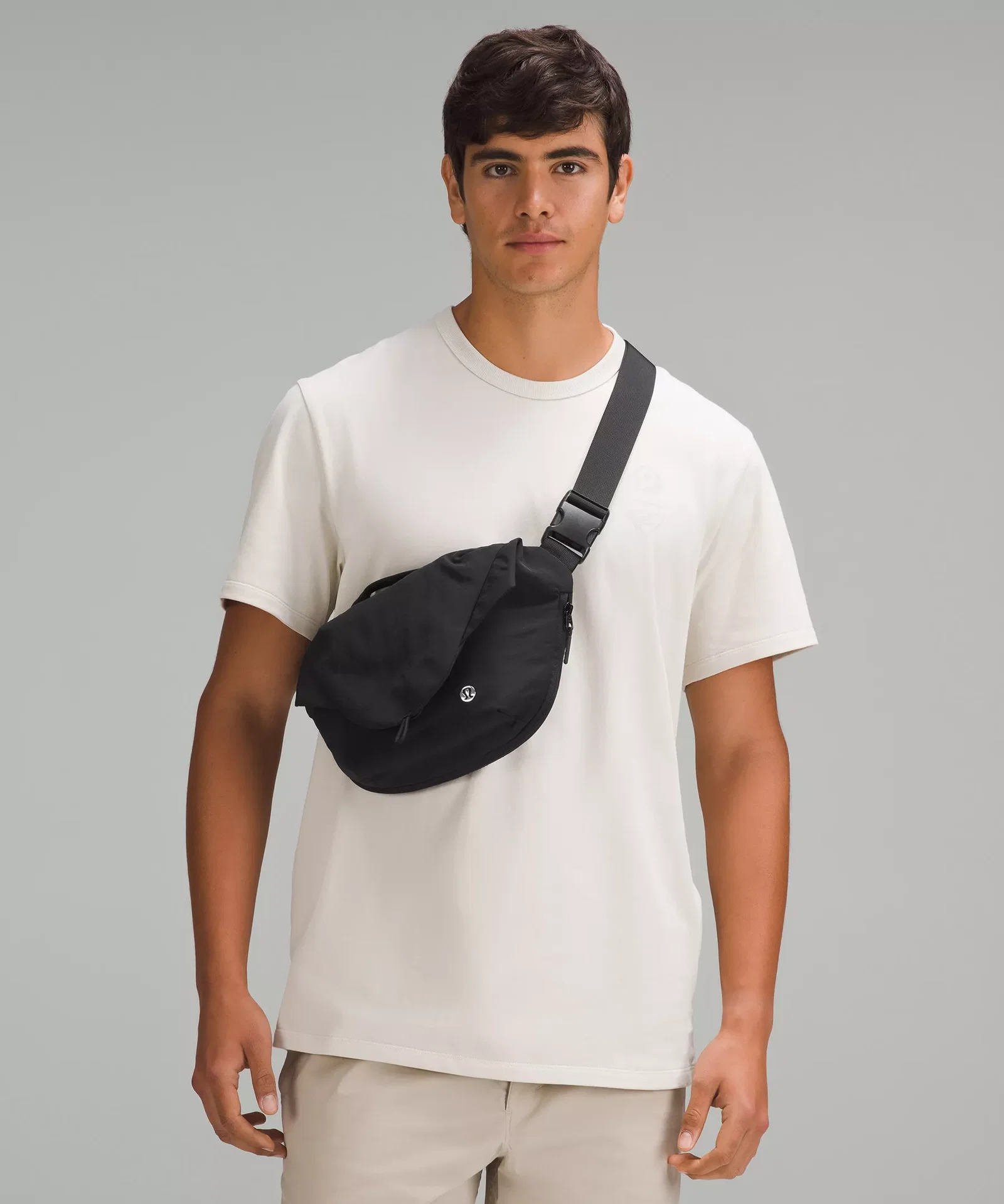 curved-crossbody-bag-3l