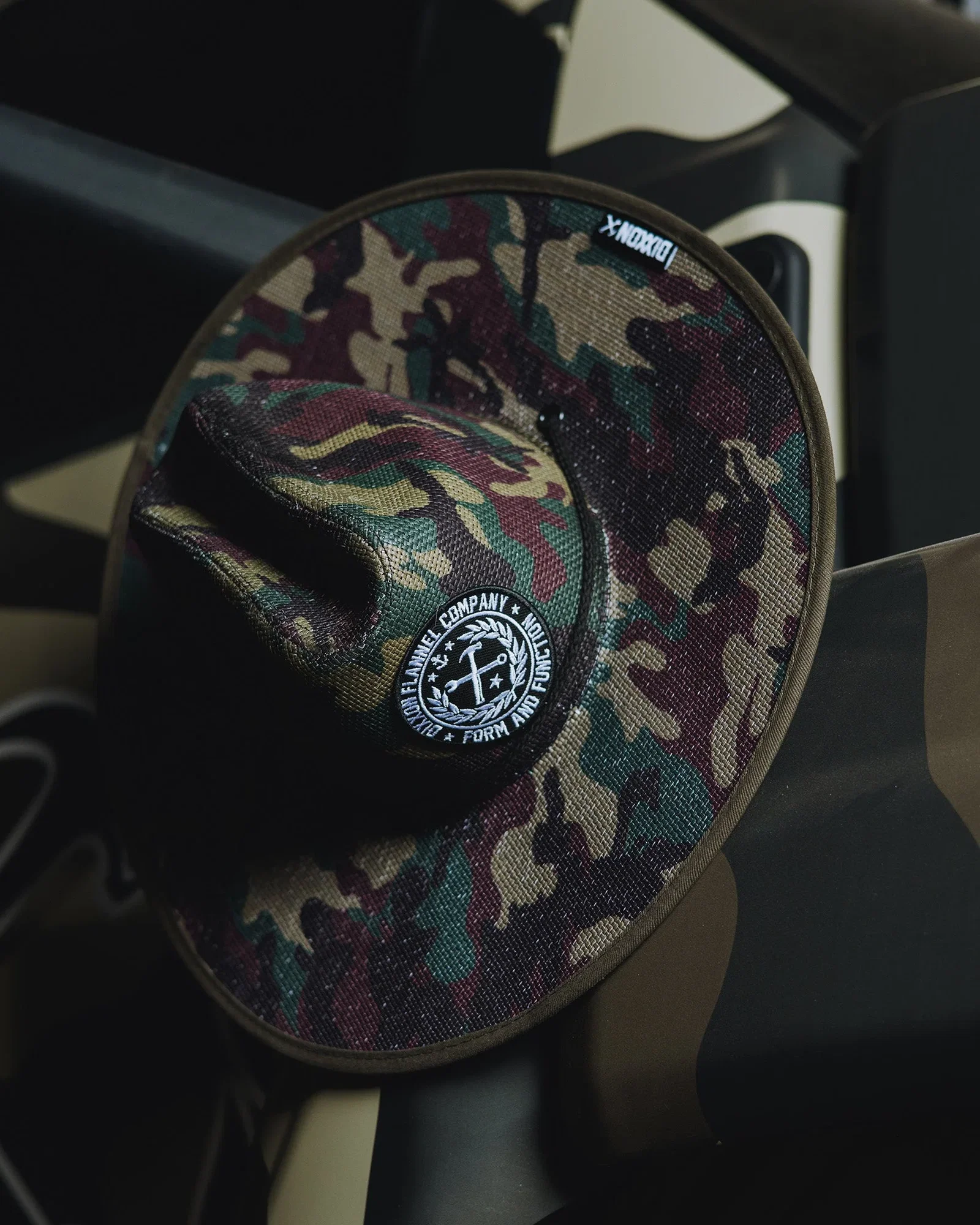 Image of Green Camo Straw Sun Hat - Black & Gray