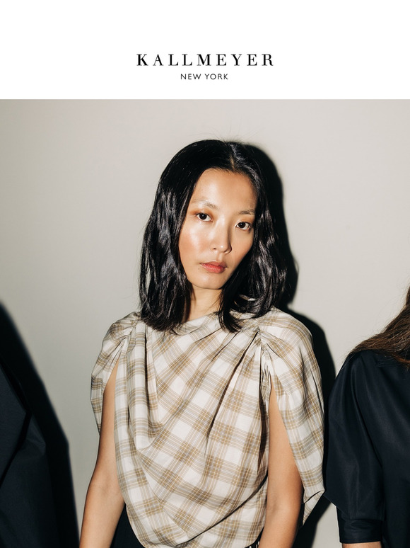 TURN AROUND — Discover the Naia Draped Top