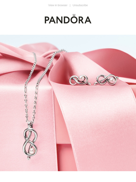 Just in: Modern Pearls for Mom