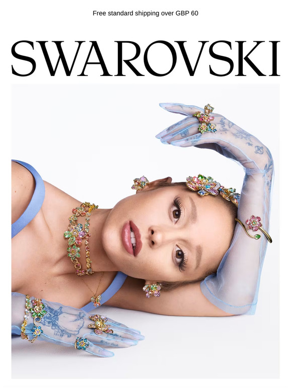 Ariana Grande in floral form