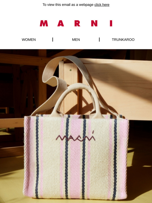 Your invitation to summer: the striped tote bag