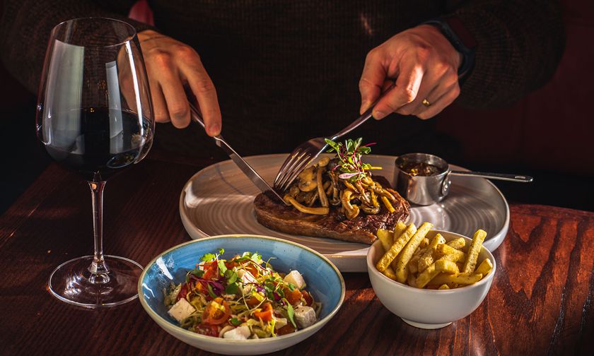 Heliot Steak House