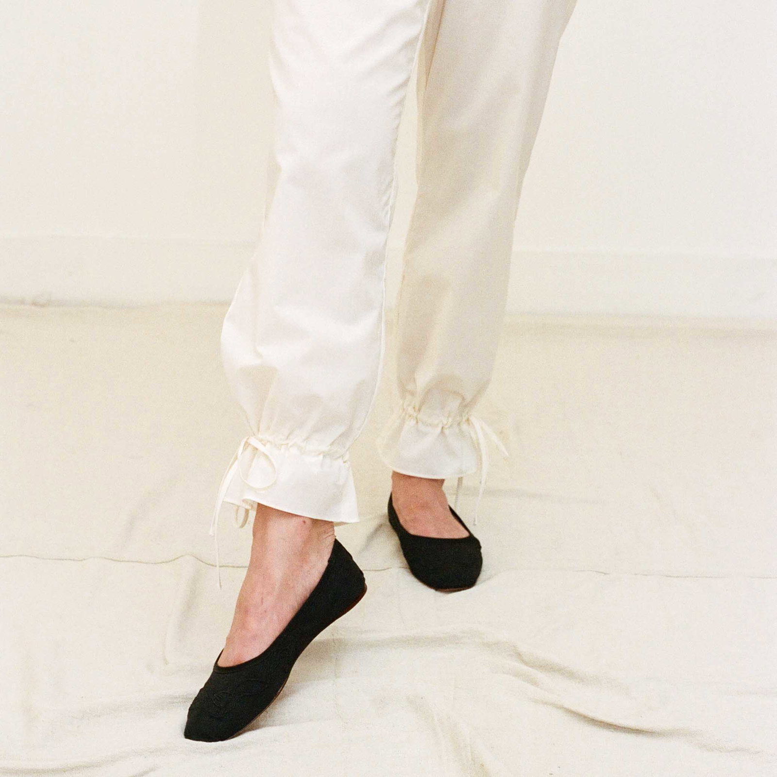 Image of Batiste Cotton Tie Bloomer Pants