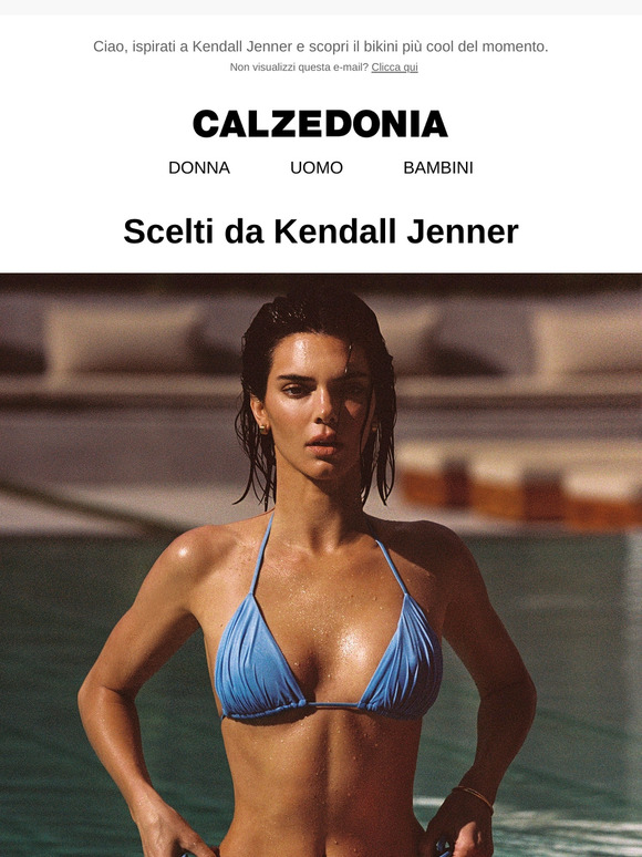Kendall Jenner apre la stagione con il bikini Shiny Satin