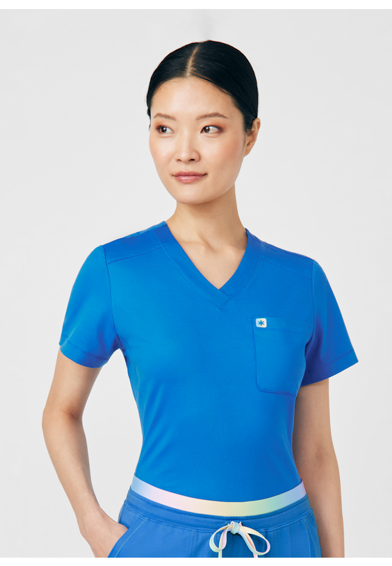 Beyond Cozy Bliss 2-Pocket V-Neck Tuck-In Scrub Top