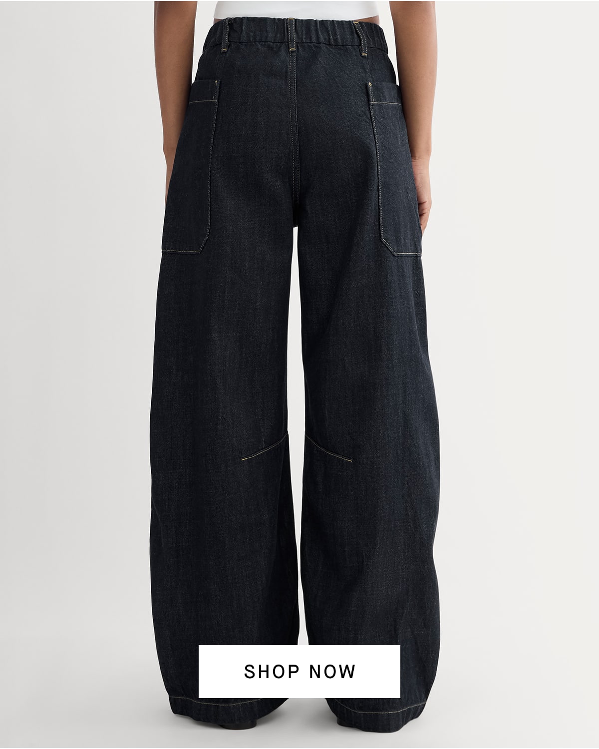 [Editorial Image]The Gardener Pull-On Jean | Dark Indigo