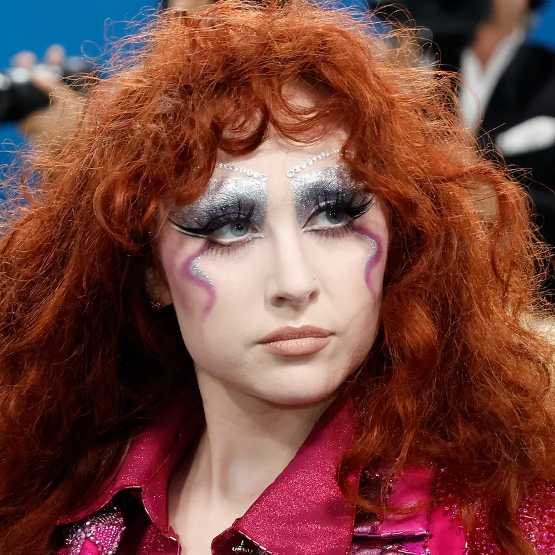 Chappell Roan Is Unrecognizable With Straight Strawberry Blonde Hair