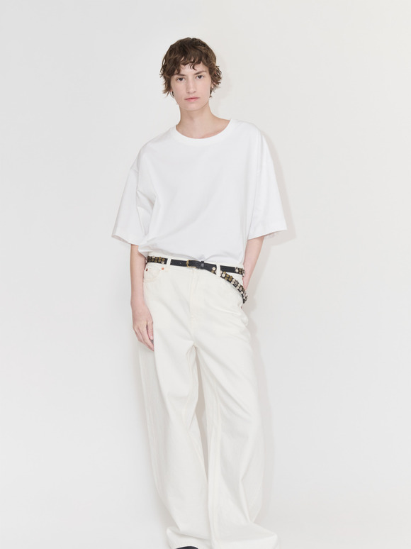 Teurn Studios: Baggy white jeans | Milled