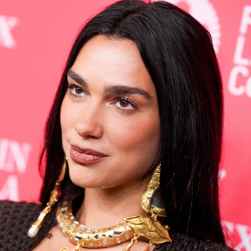Dua Lipa Just Convinced Me to Wear Turquoise Mascara All Summer