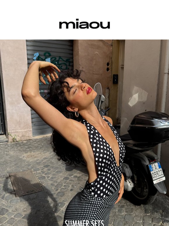 THE PERFECT SUMMER SETS
