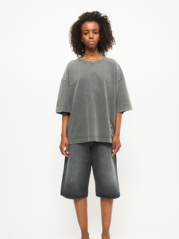 Teurn Studios: Baggy white jeans | Milled