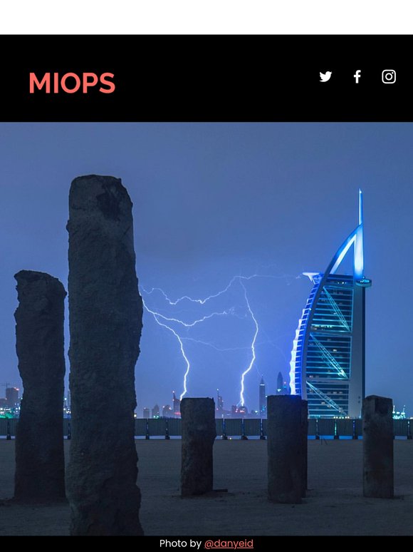 📷 When Lightning Strikes Dubai: A Shot You Have to See ⚡