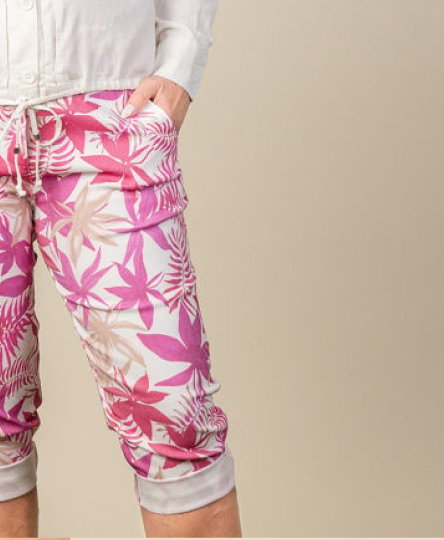 Floral & Leaf Print Drawstring Capri Pants