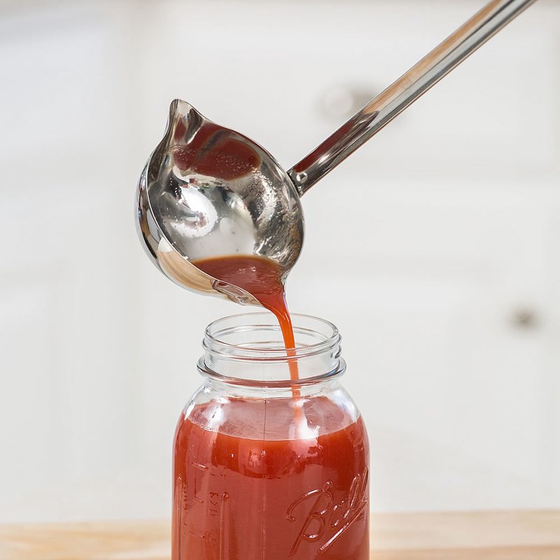 STAINLESS DOUBLE-SPOUT LADLE