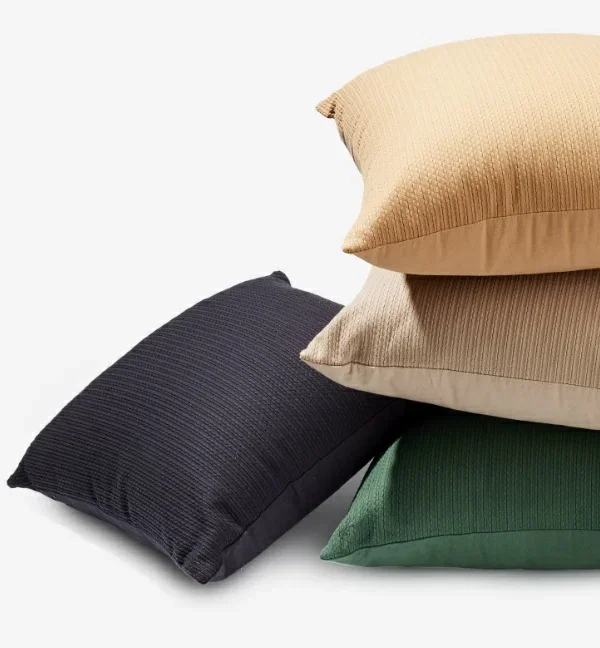 40% OFF*+ Full Priced Cushions & Throws 