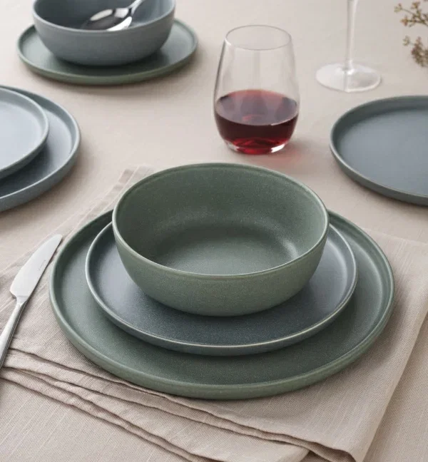 40% OFF*+ Full Priced Dinnerware & Cutlery 