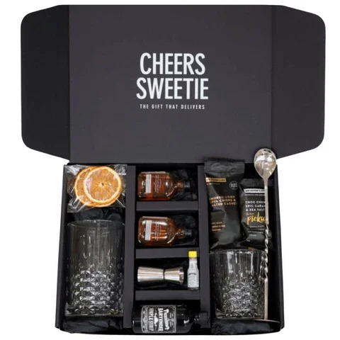 Old Fashioned Cocktail Kit Hamper