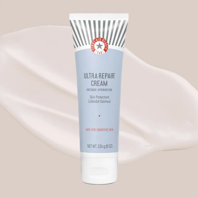 First Aid Beauty Ultra Repair Cream Is a Godsend for Chapped, Dry Skin