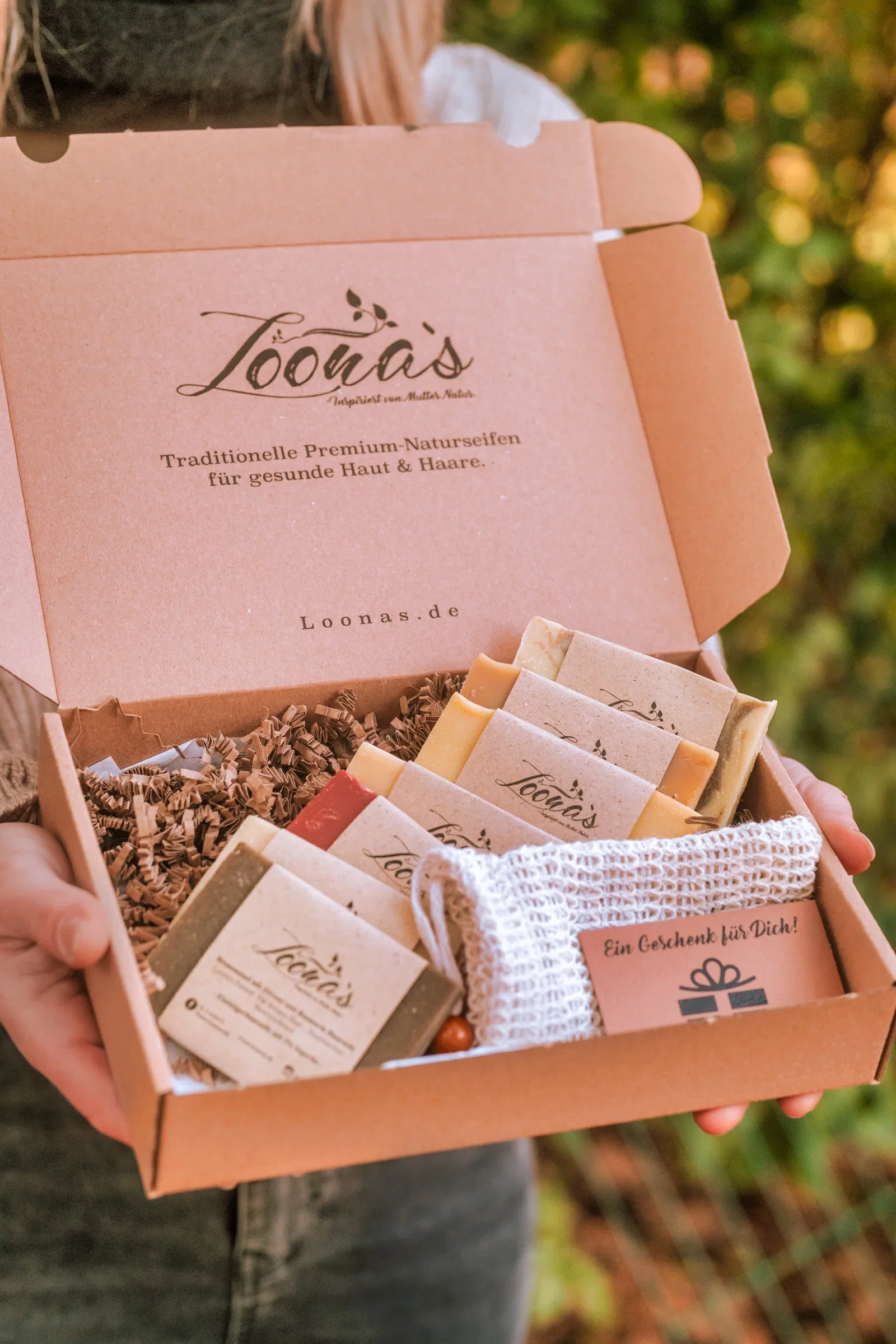 Image of Loona's Haarseife-Set mit Sisalsäckchen (Finde deine Haarseife)