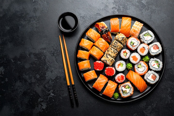 Takeaway 24 eller 37 biter Sushi + Kyllingspyd & Misosuppe hos Japo Sushi Ullevål