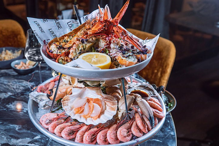 Skalldyrplatå hos Louise Restaurant på Aker Brygge