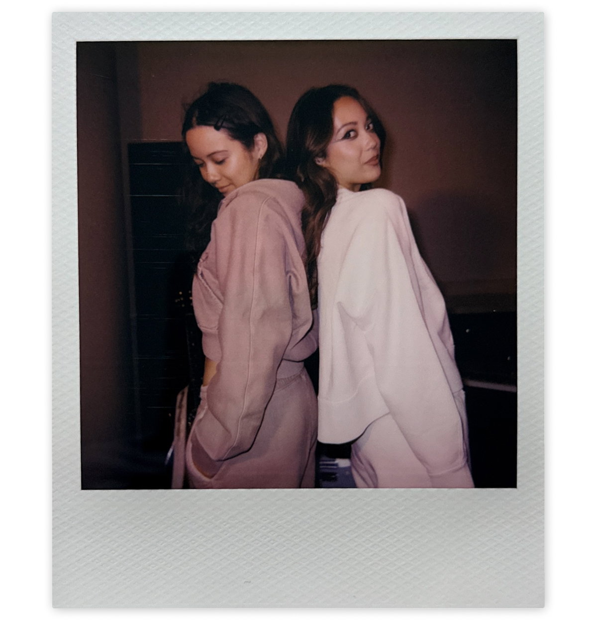 Image | Everlane x The Laufey Foundation Cropped Sweatshirt | Pale Peony 