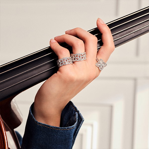 De Beers client-services