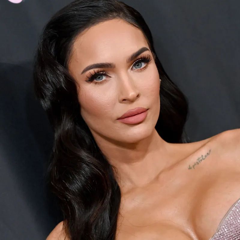 Megan Fox's Blood Red Cat-Eye Nails Were Inspired by Jennifer's Body