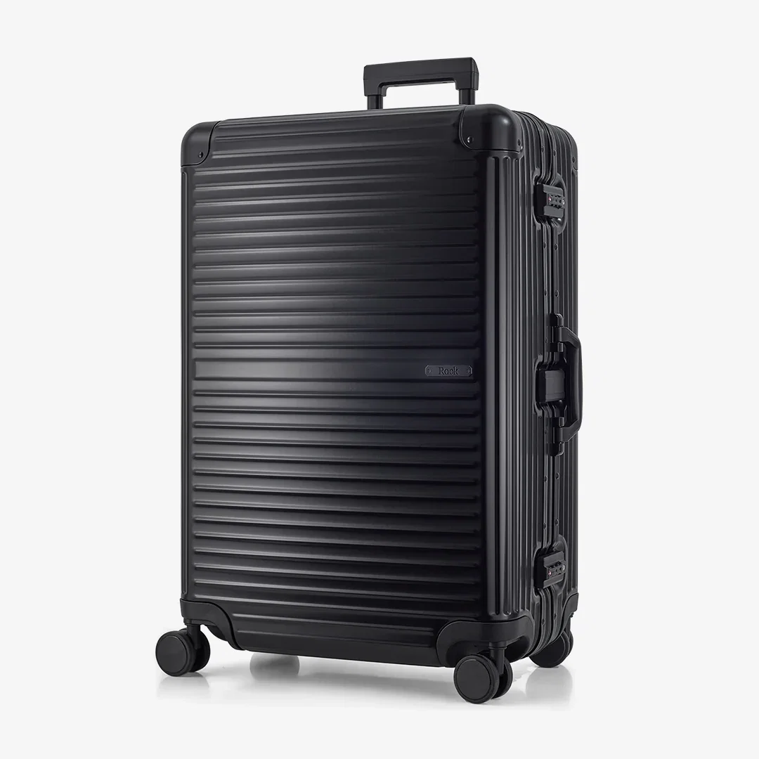 Image of Axel Large Suitcase in Black