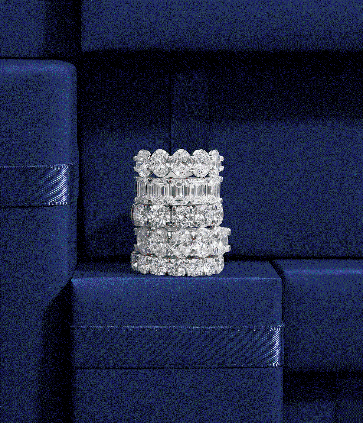Take your pick from a wide selection of refined jewelry and save during Black Friday