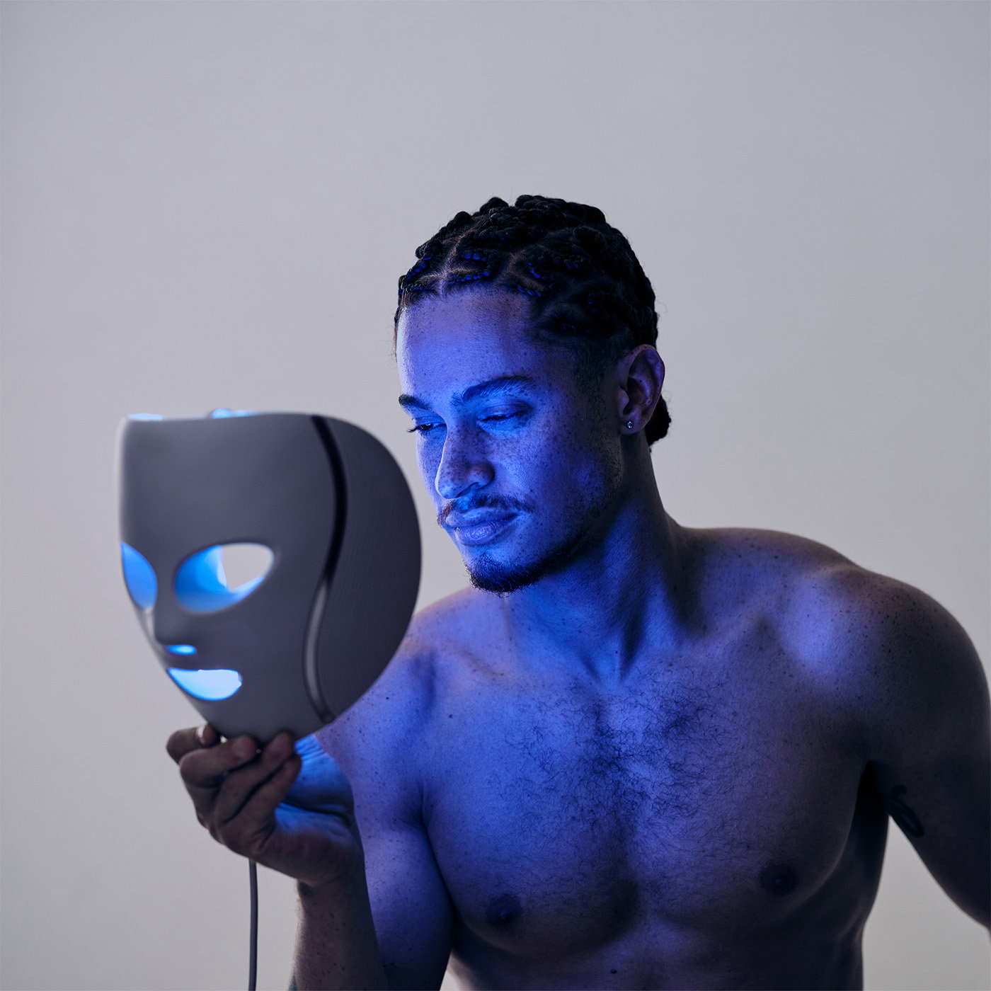 Shark CryoGlow Under-Eye Cooling & LED Anti-Ageing & Blemish Repair Mask FW312UKPL - Lilac Chill