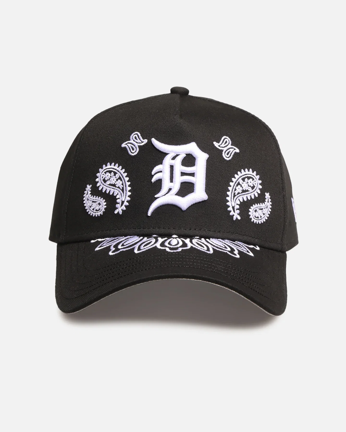 Image of New Era Detroit Tigers 'Paisley' 9FORTY A-Frame Snapback Black