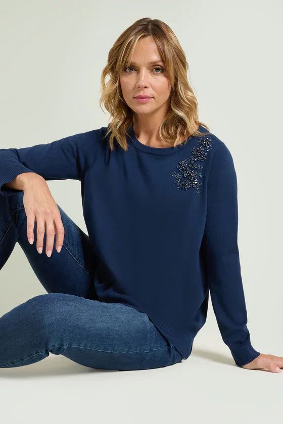 MAGLIA RICAMATA A MANO