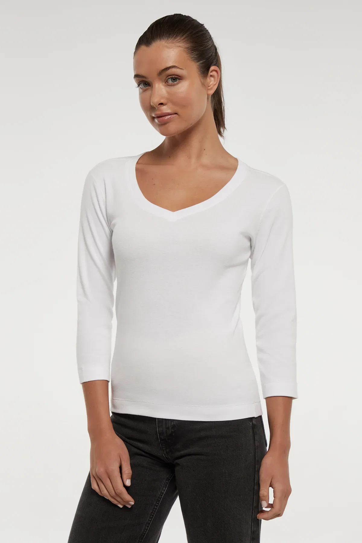 Image of Knit 3/4 Sleeve V-Neck Tee | White