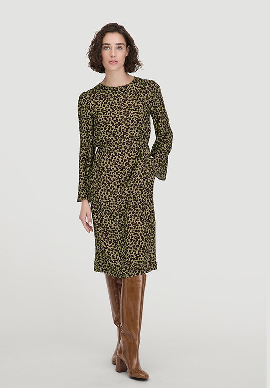 Kleid Kniebedeckend Regular aus LENZING™ ECOVERO™ Satin