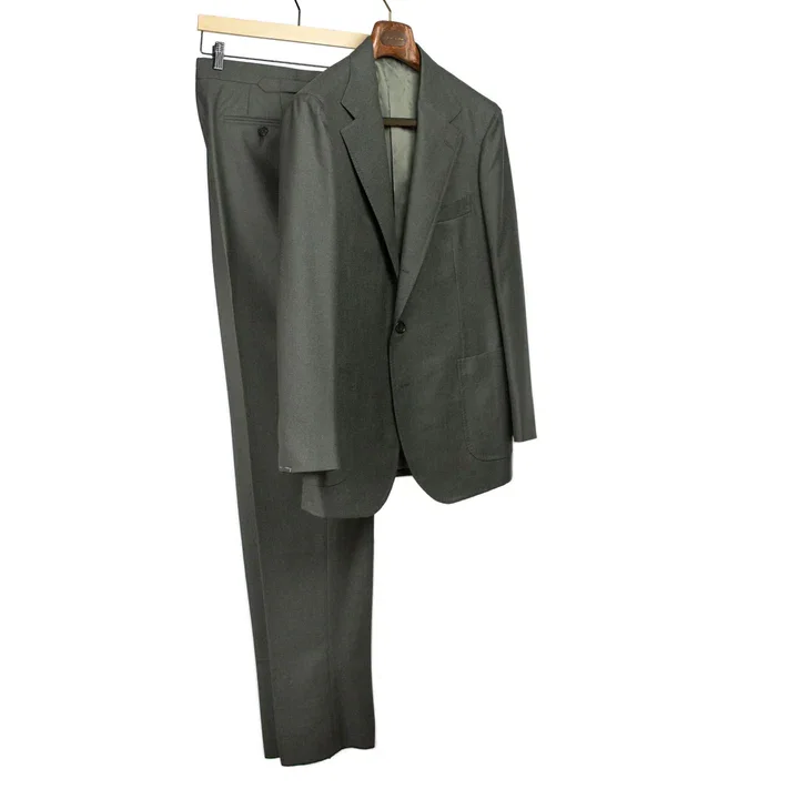 Carrara suit