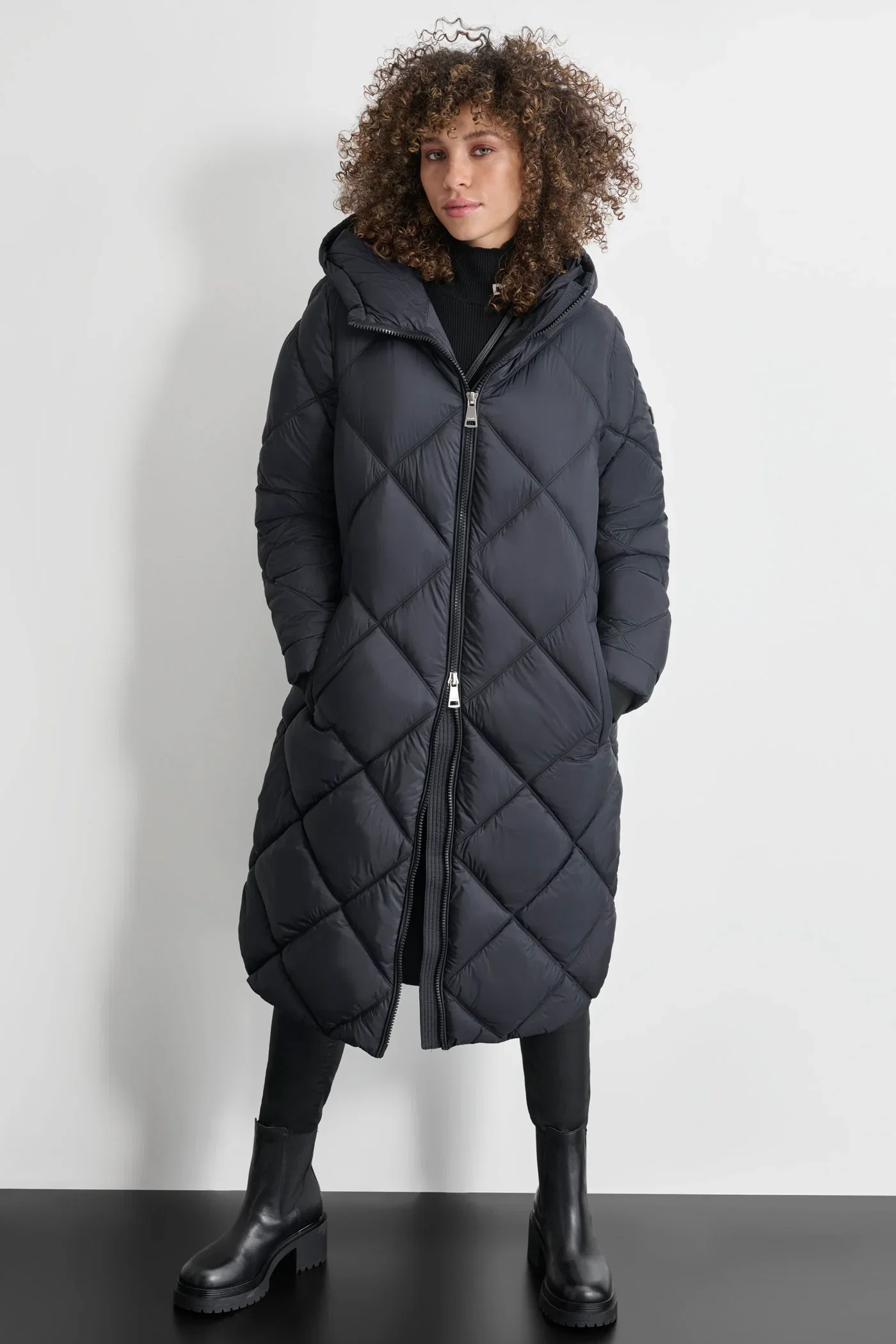 Image of SILKY LONG QUILTED PARKA
