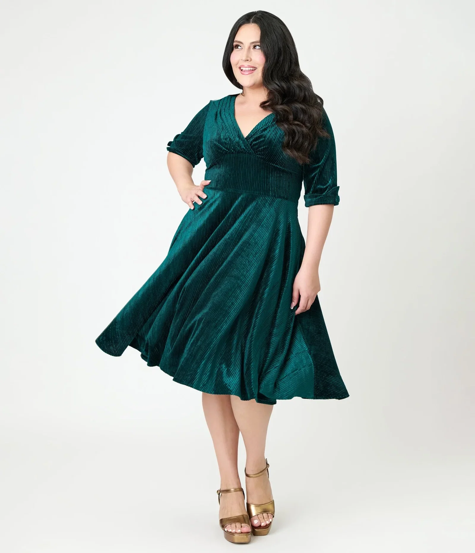 Image of Unique Vintage Plus Size Emerald Textured Velvet Delores Swing Dress