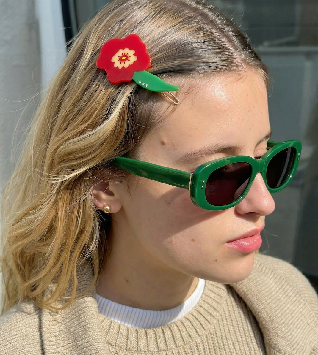 red flower hair clip